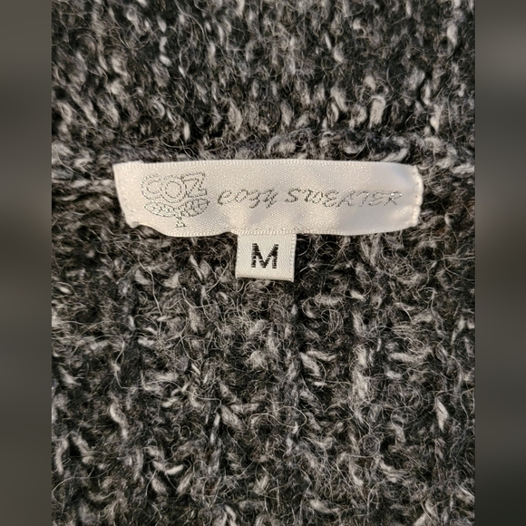 Cozy Sweater - Long Fluted - Size M - Picture 7 of 8